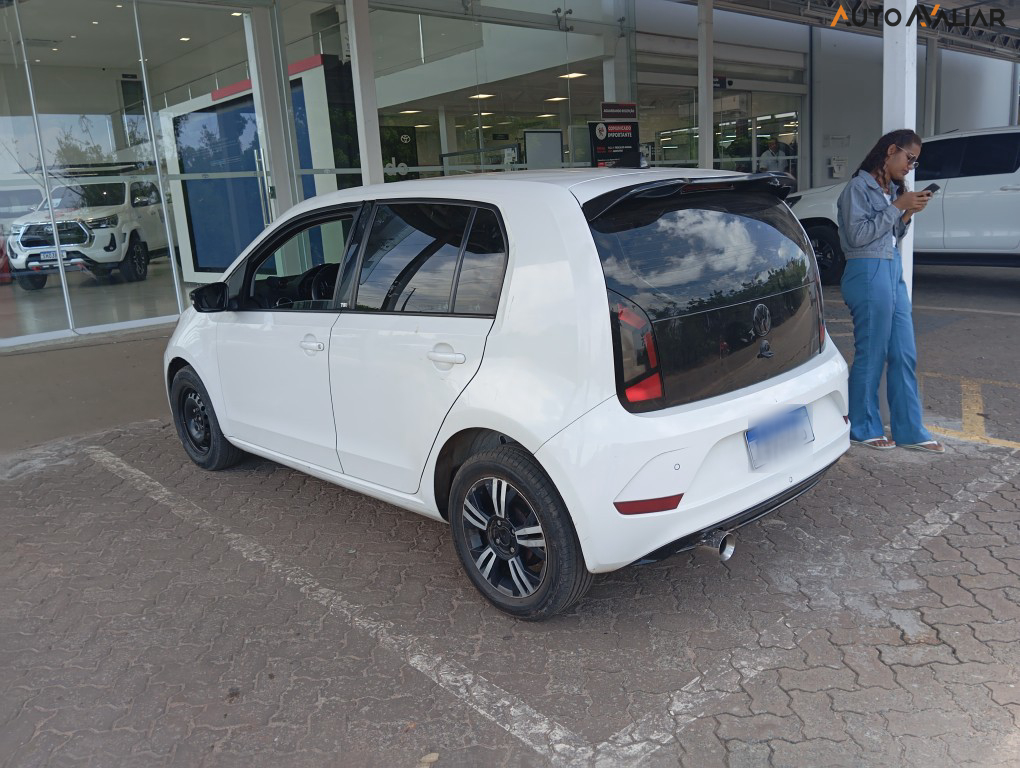 VOLKSWAGEN UP 1.0 TSI MOVE UP 12V FLEX 4P MANUAL