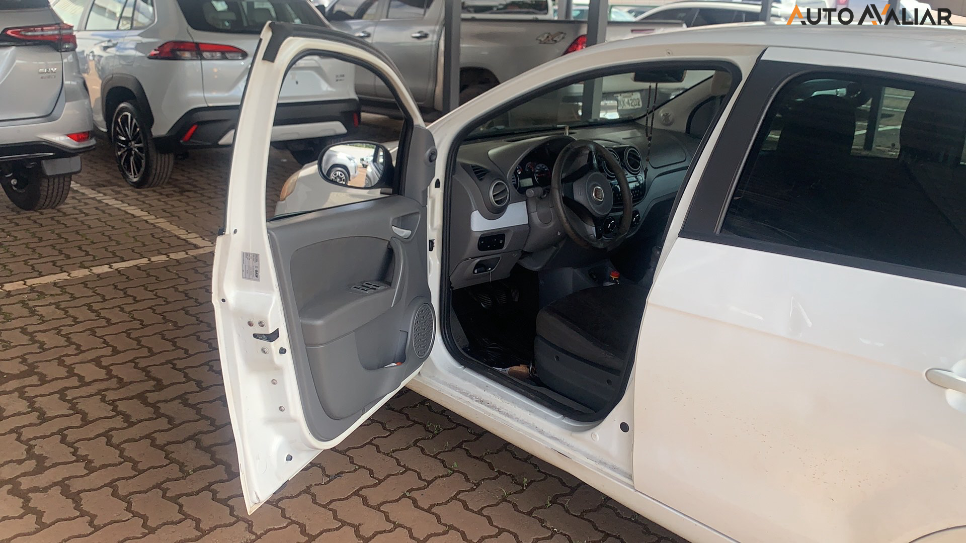 FIAT PALIO 1.4 MPI ATTRACTIVE 8V FLEX 4P MANUAL