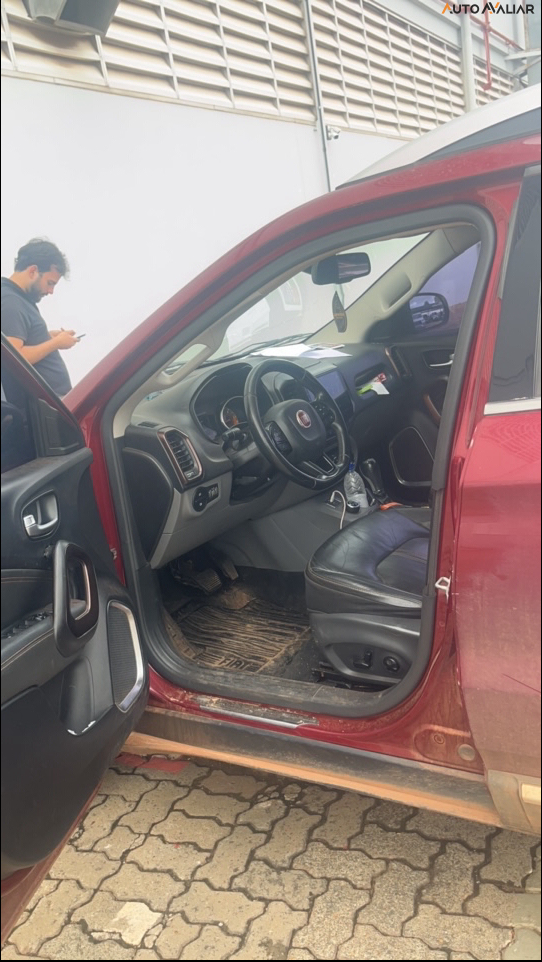 FIAT TORO 2.0 16V TURBO DIESEL VOLCANO 4WD AT9