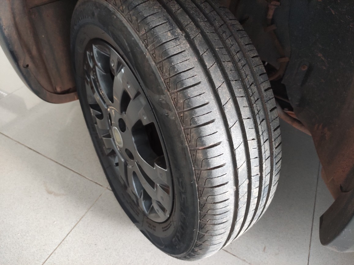 FIAT STRADA 1.8 MPI ADVENTURE CE 8V FLEX 2P MANUAL