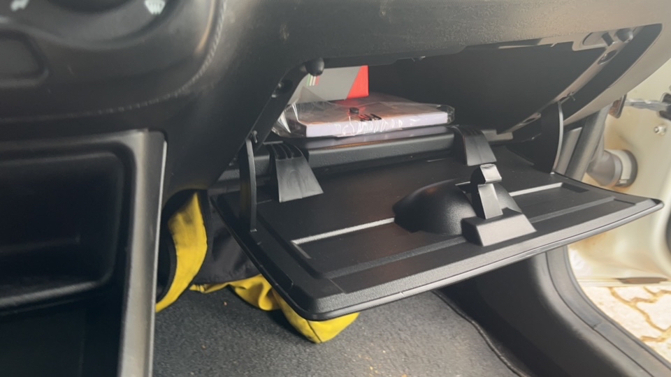 FIAT STRADA 1.3 FIREFLY FLEX FREEDOM CS MANUAL