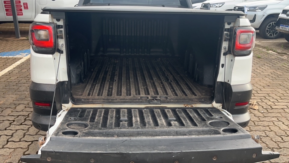 FIAT STRADA 1.3 FIREFLY FLEX FREEDOM CS MANUAL