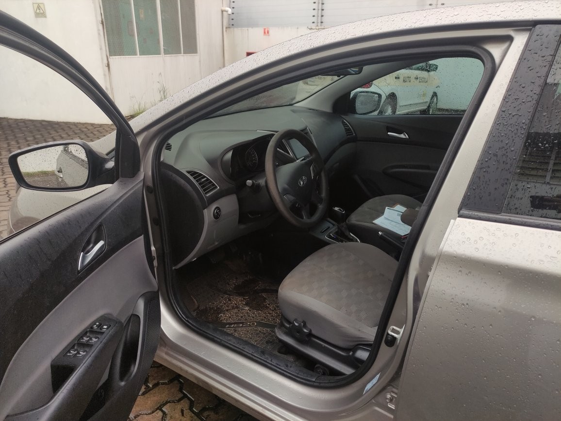 HYUNDAI HB20S 1.6 STYLE 16V FLEX 4P AUTOMATICO
