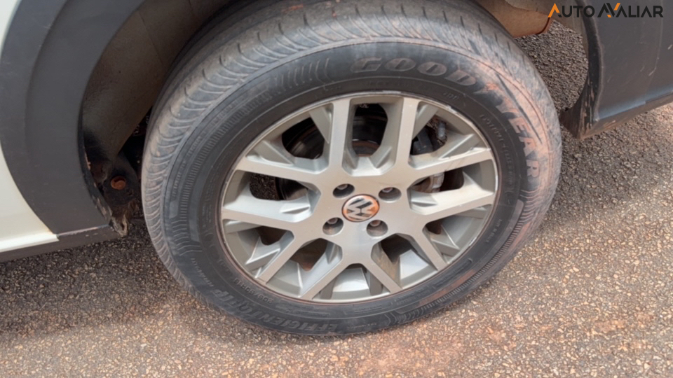 VOLKSWAGEN SAVEIRO 1.6 CROSS CD 16V FLEX 2P MANUAL