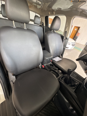 MITSUBISHI L200 TRITON  2.4 16V TURBO DIESEL SPORT GL CD 4P 4X4 MANUAL