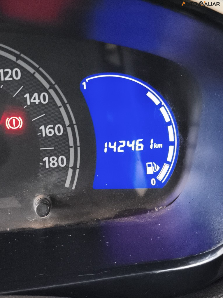 RENAULT KWID 1.0 12V SCE FLEX INTENSE MANUAL