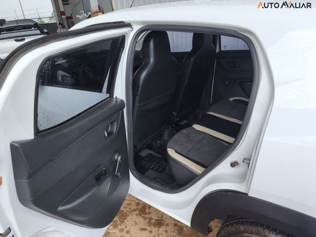 RENAULT KWID 1.0 12V SCE FLEX INTENSE MANUAL