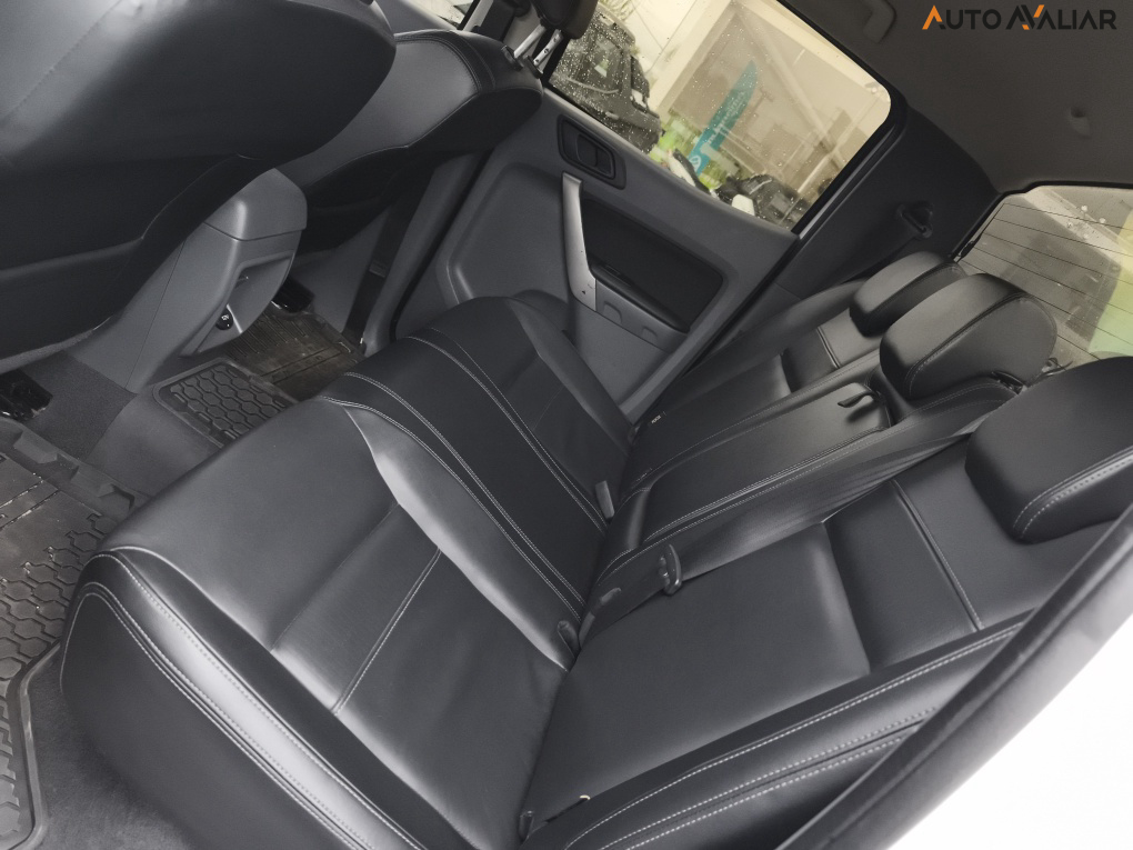 FORD RANGER 2.2 XLS 4X4 CD 16V DIESEL 4P AUTOMATICO