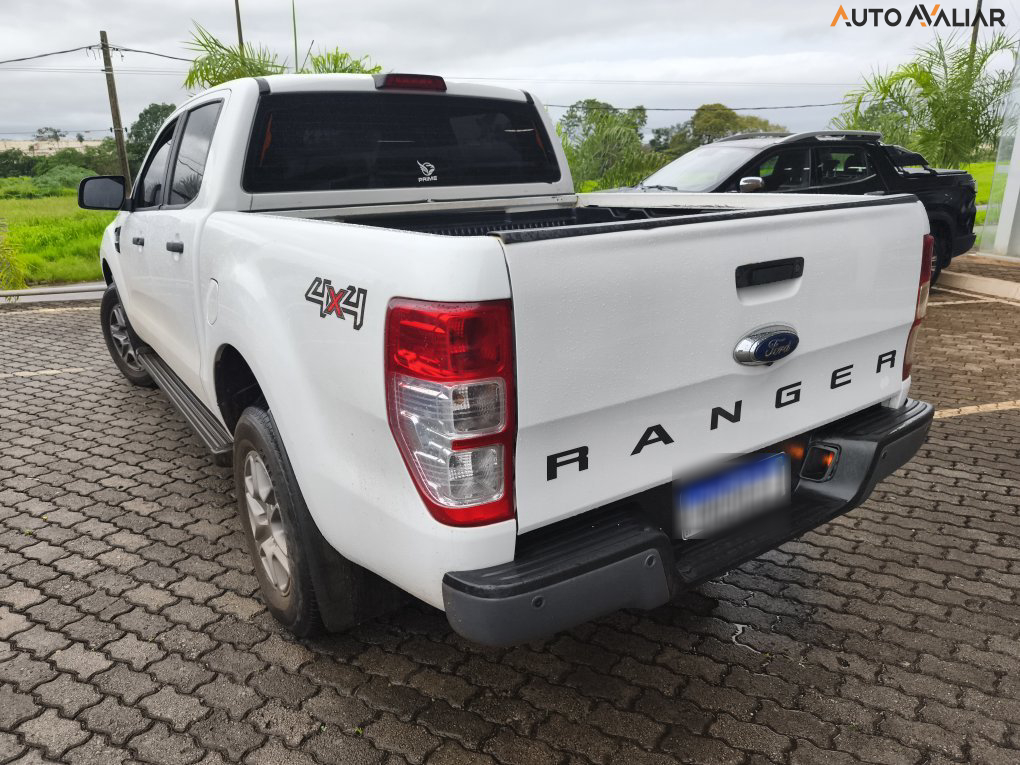 FORD RANGER 2.2 XLS 4X4 CD 16V DIESEL 4P AUTOMATICO