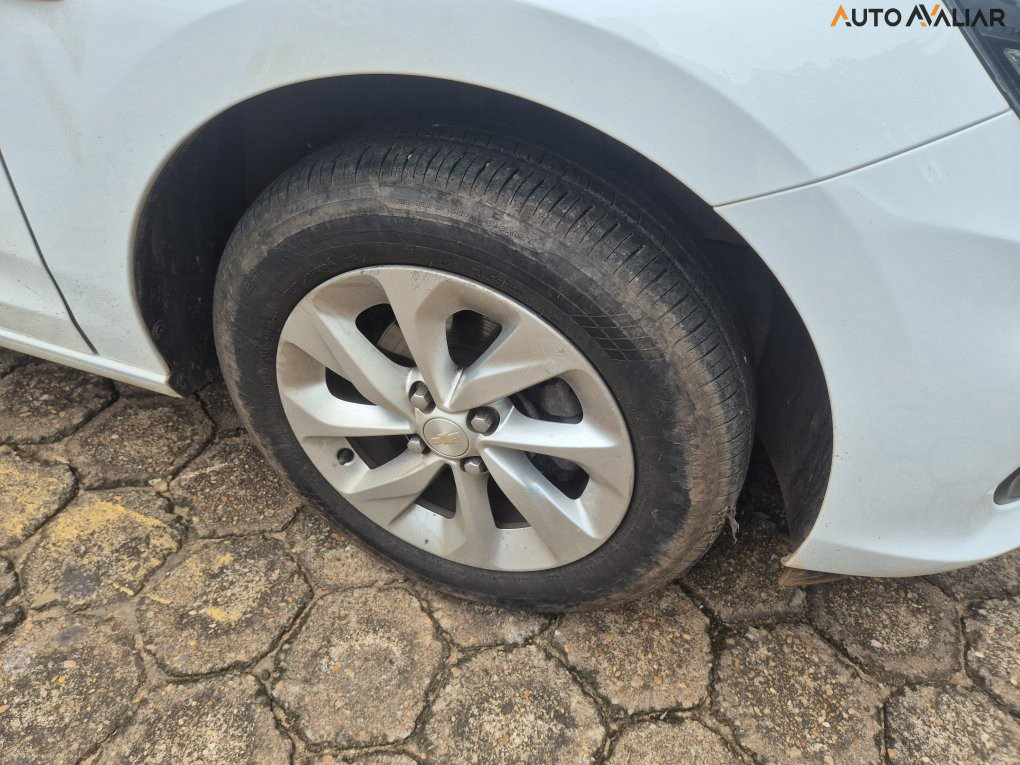 CHEVROLET ONIX 1.0 FLEX LT MANUAL