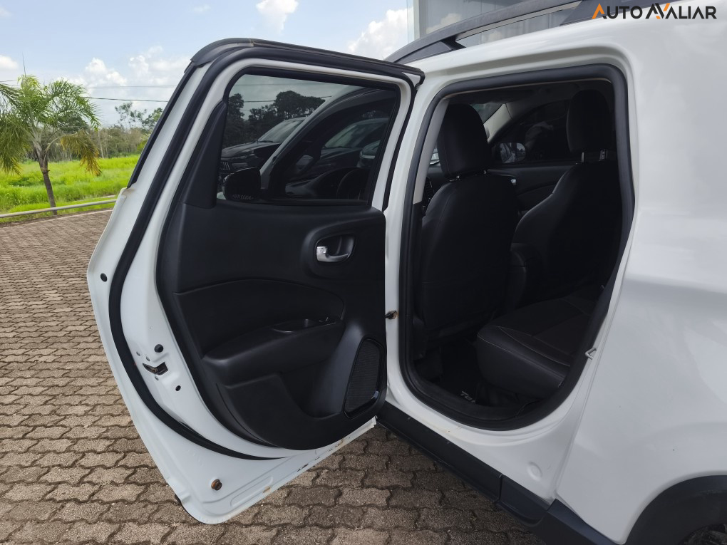 FIAT TORO 2.0 16V TURBO DIESEL FREEDOM 4WD MANUAL