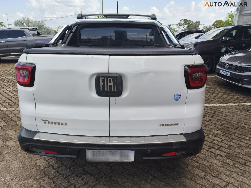 FIAT TORO 2.0 16V TURBO DIESEL FREEDOM 4WD MANUAL