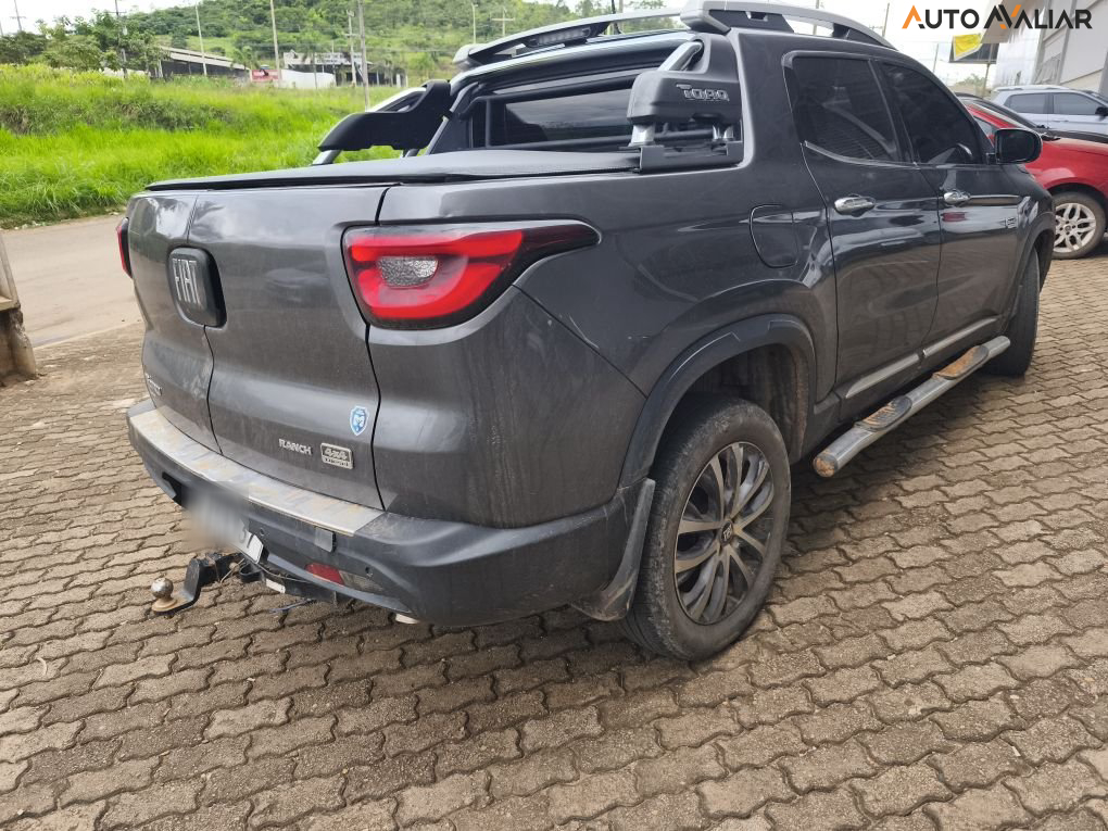 FIAT TORO 2.0 16V TURBO DIESEL RANCH 4WD AT9