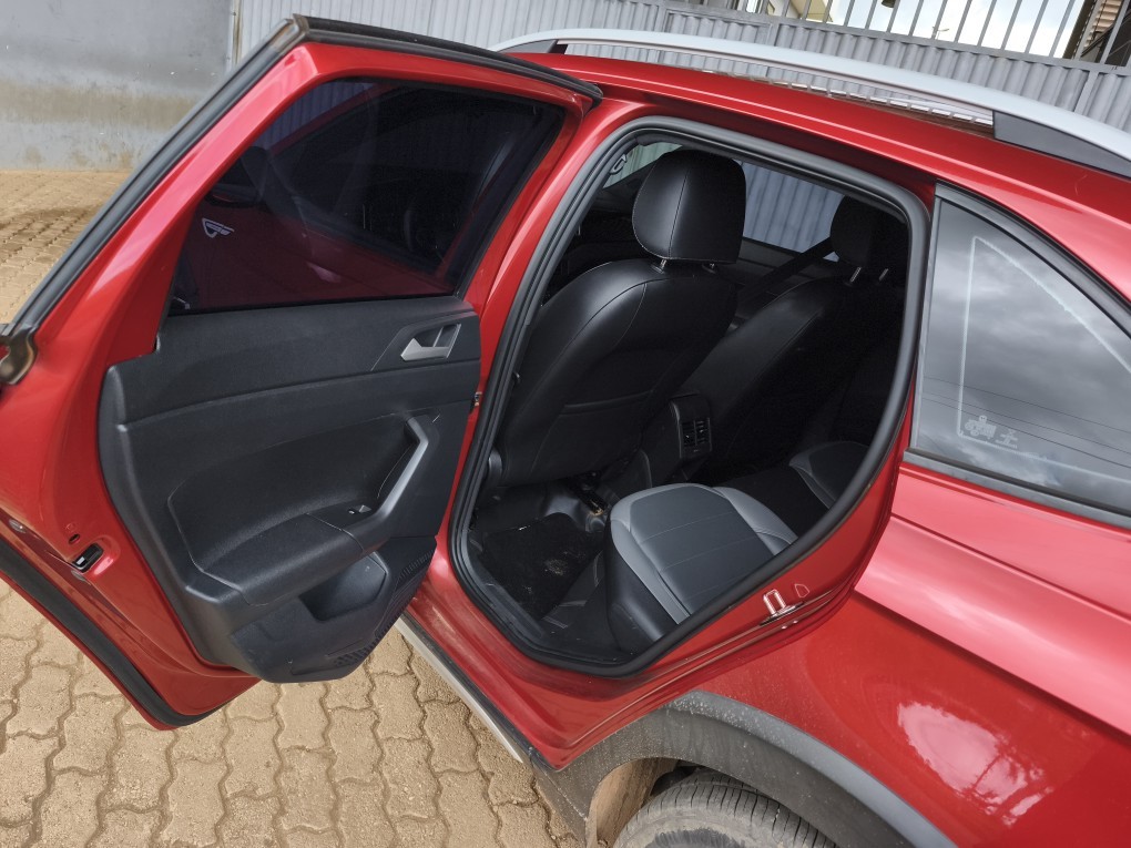 VOLKSWAGEN NIVUS 1.0 200 TSI TOTAL FLEX HIGHLINE AUTOM&Aacute;TICO