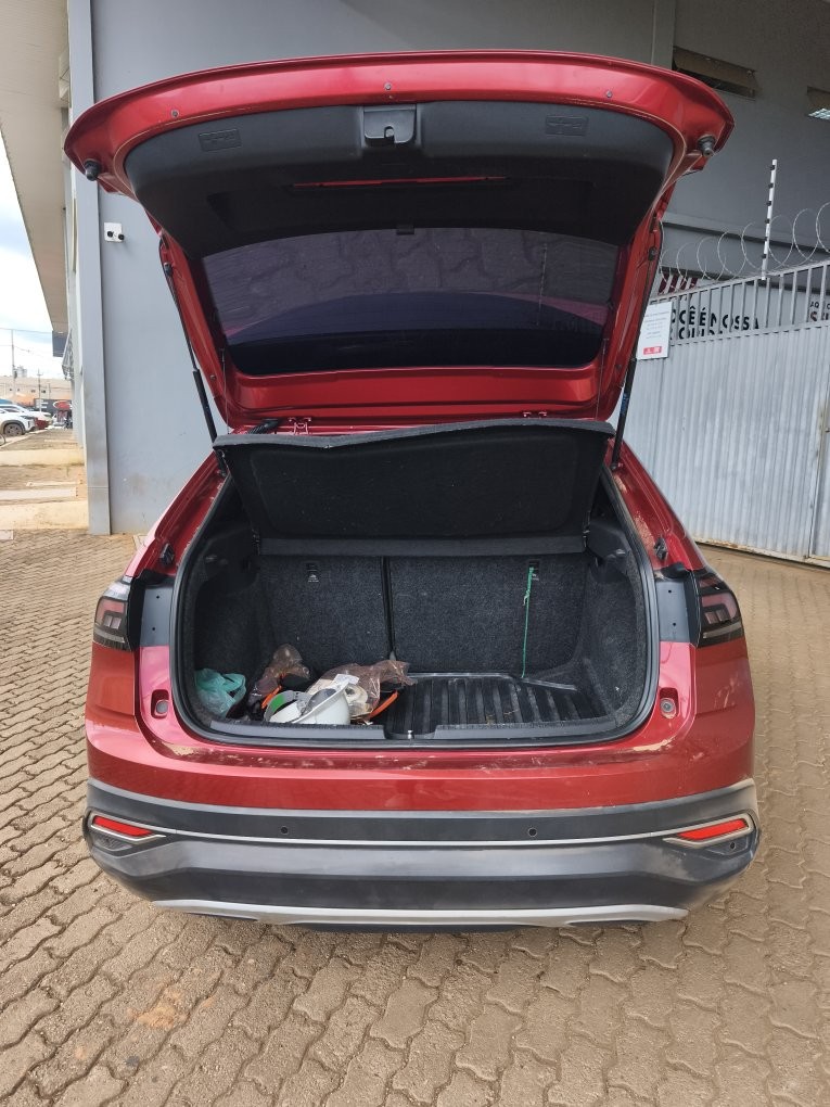 VOLKSWAGEN NIVUS 1.0 200 TSI TOTAL FLEX HIGHLINE AUTOM&Aacute;TICO