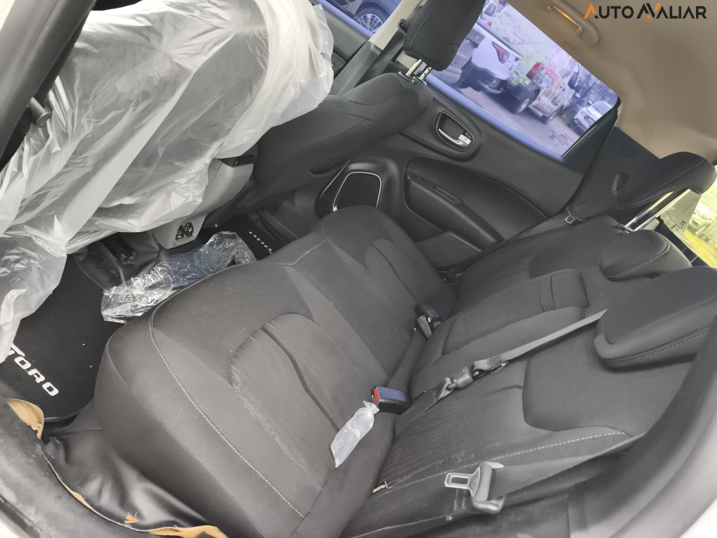 FIAT TORO 2.0 16V TURBO DIESEL VOLCANO 4WD AT9