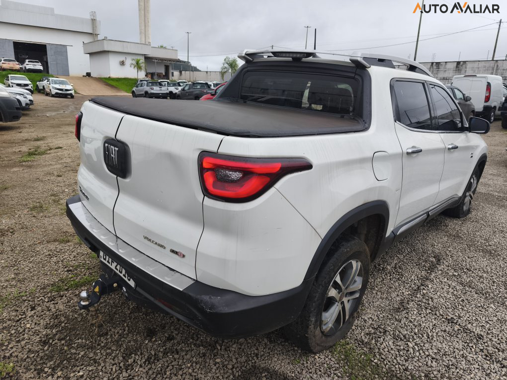 FIAT TORO 2.0 16V TURBO DIESEL VOLCANO 4WD AT9