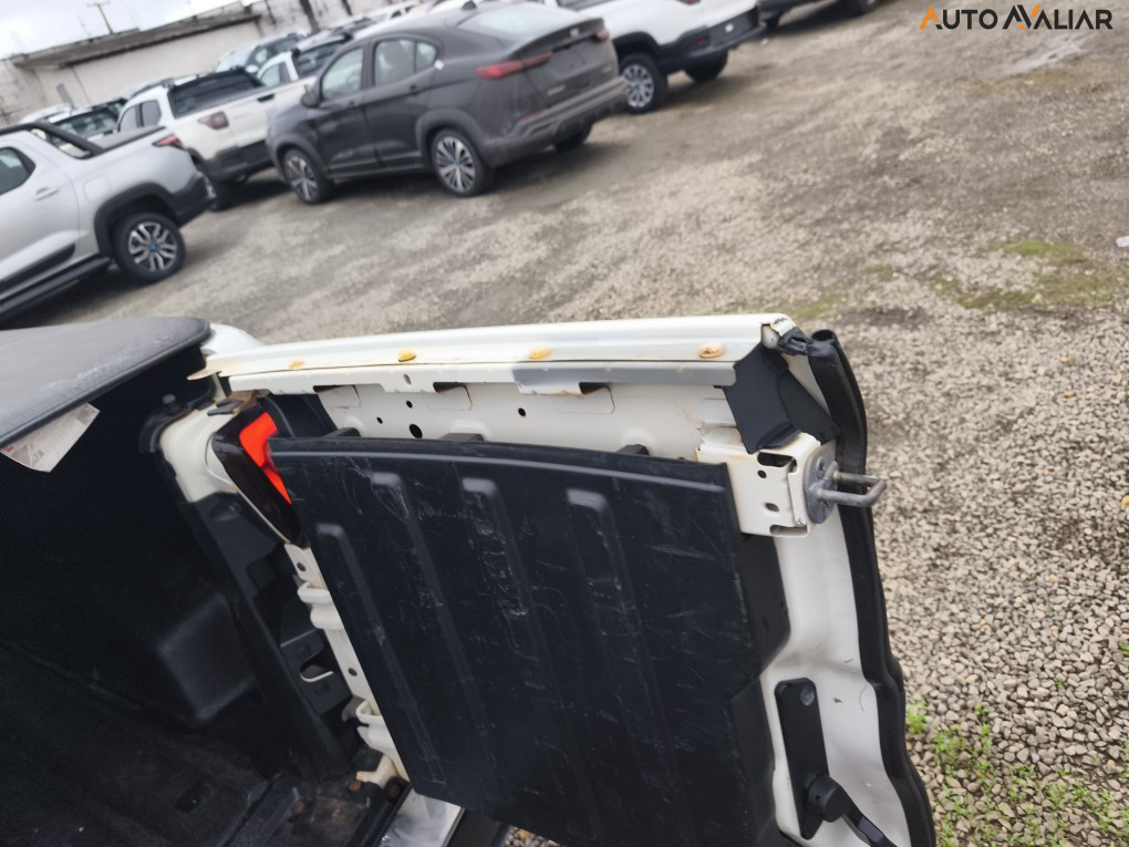 FIAT TORO 2.0 16V TURBO DIESEL VOLCANO 4WD AT9