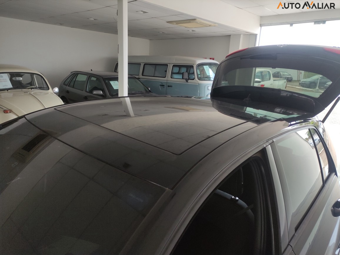 VOLKSWAGEN GOLF 1.4 TSI HIGHLINE 16V GASOLINA 4P AUTOMATICO