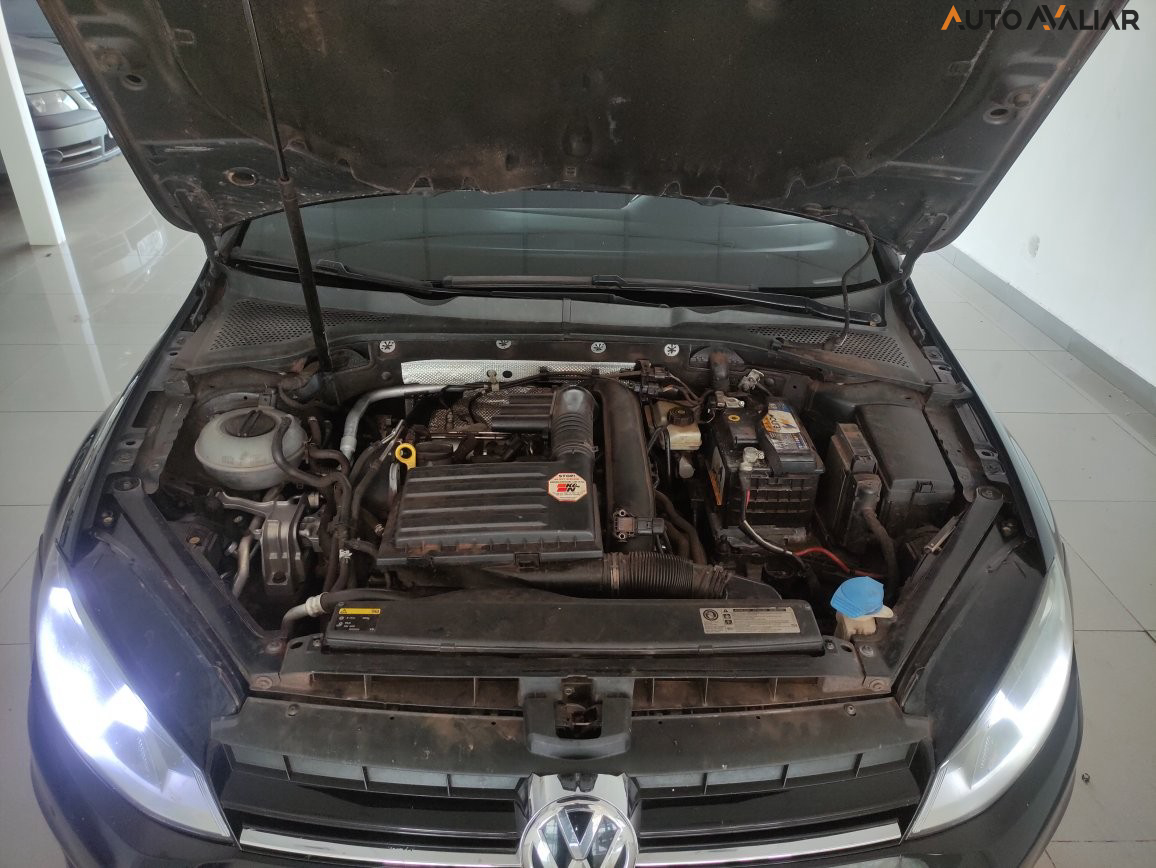 VOLKSWAGEN GOLF 1.4 TSI HIGHLINE 16V GASOLINA 4P AUTOMATICO