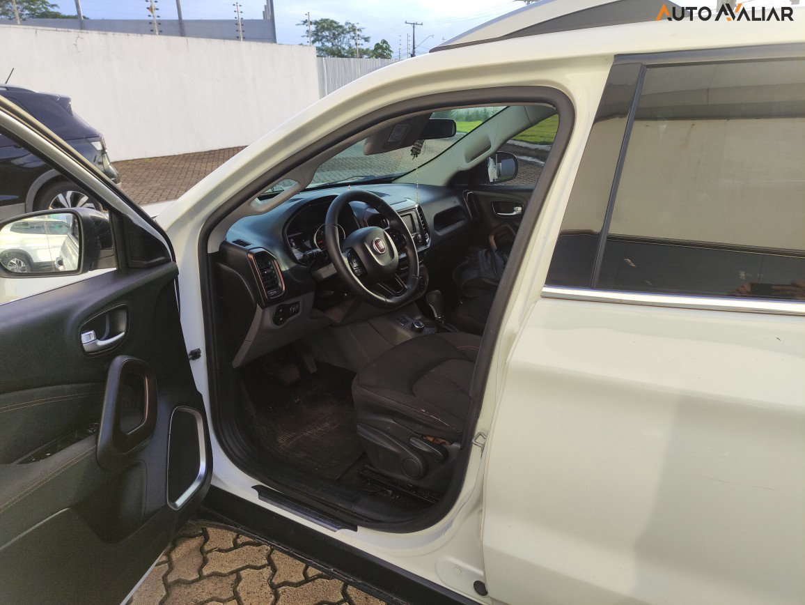 FIAT TORO 2.0 16V TURBO DIESEL VOLCANO 4WD AT9