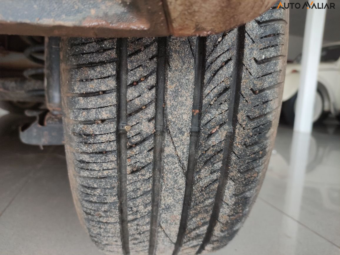 VOLKSWAGEN FOX 1.6 MSI TOTAL FLEX CONNECT 4P MANUAL