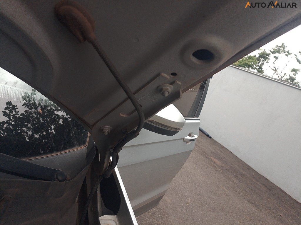 VOLKSWAGEN T-CROSS 1.0 200 TSI TOTAL FLEX SENSE AUTOM&Aacute;TICO