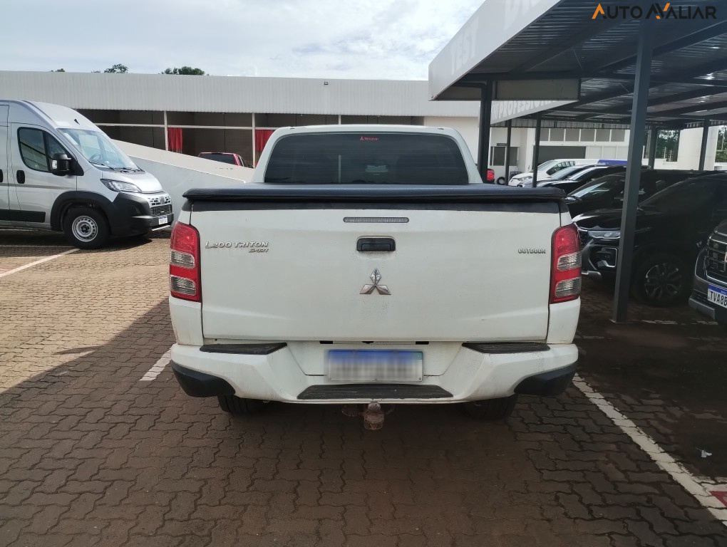 MITSUBISHI L200 2.4 16V TURBO DIESEL SPORT GLX CD 4P 4X4 MANUAL