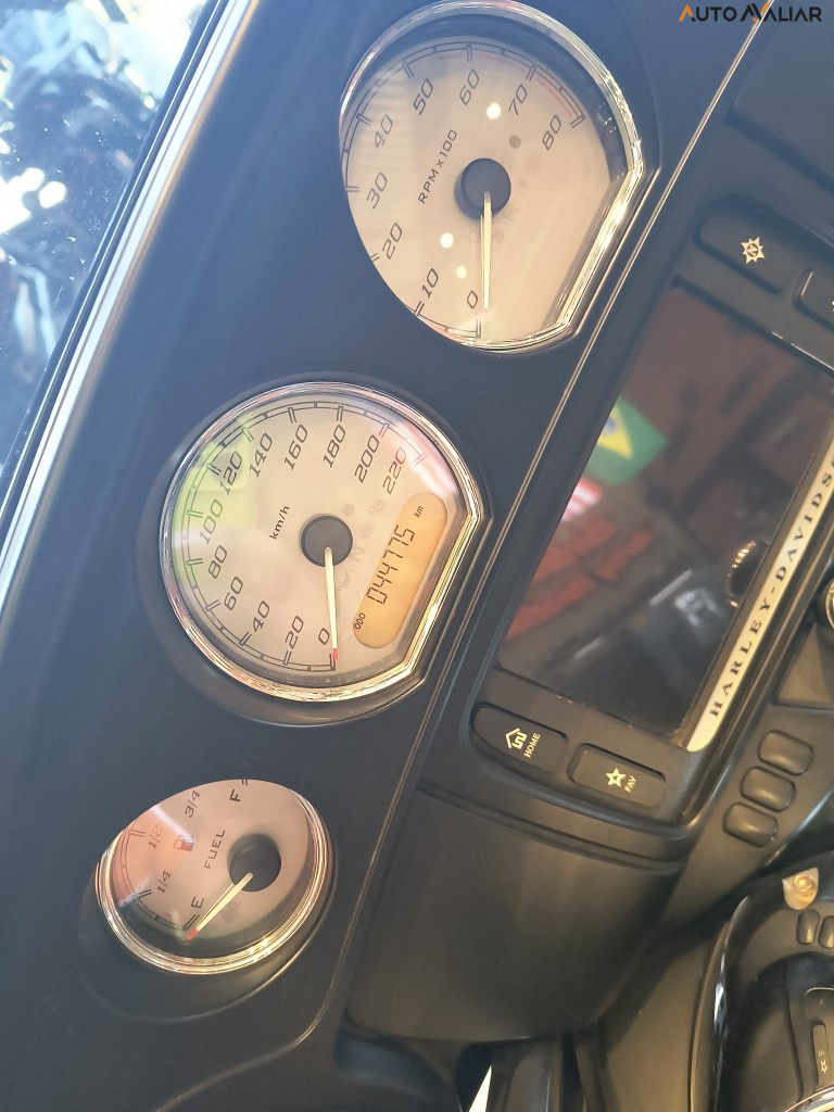 HARLEY-DAVIDSON STREET GLIDE STREET GLIDE