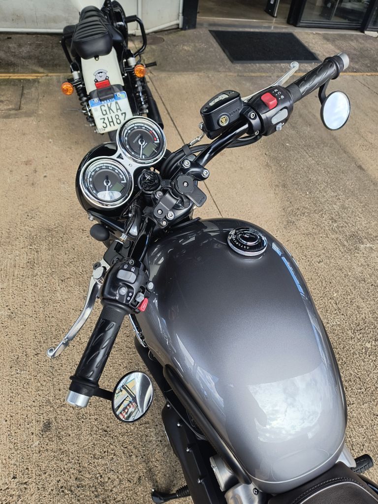 TRIUMPH BONNEVILLE SPEEDMASTER 1200 CC