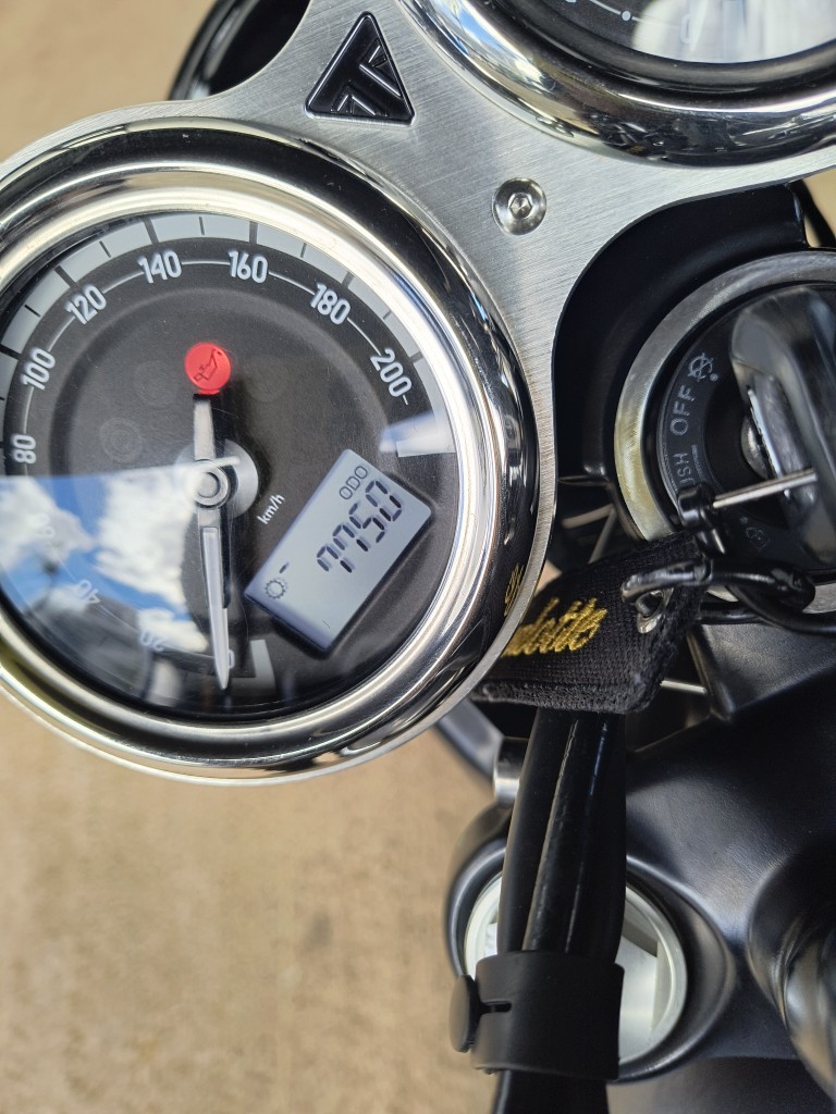 TRIUMPH BONNEVILLE SPEEDMASTER 1200 CC