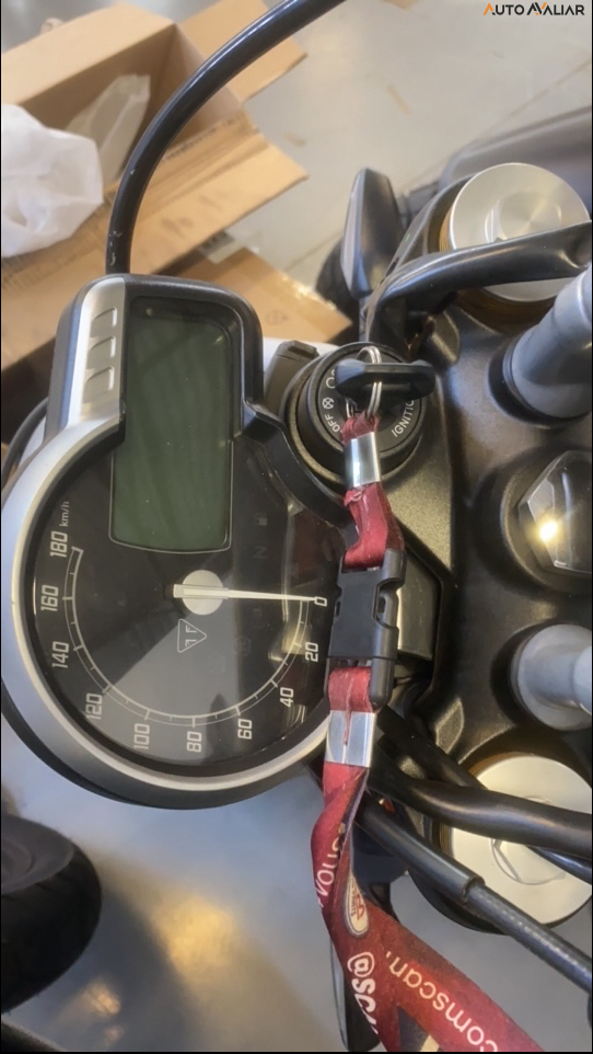 TRIUMPH SCRAMBLER 400 X SCRAMBLER 400 X