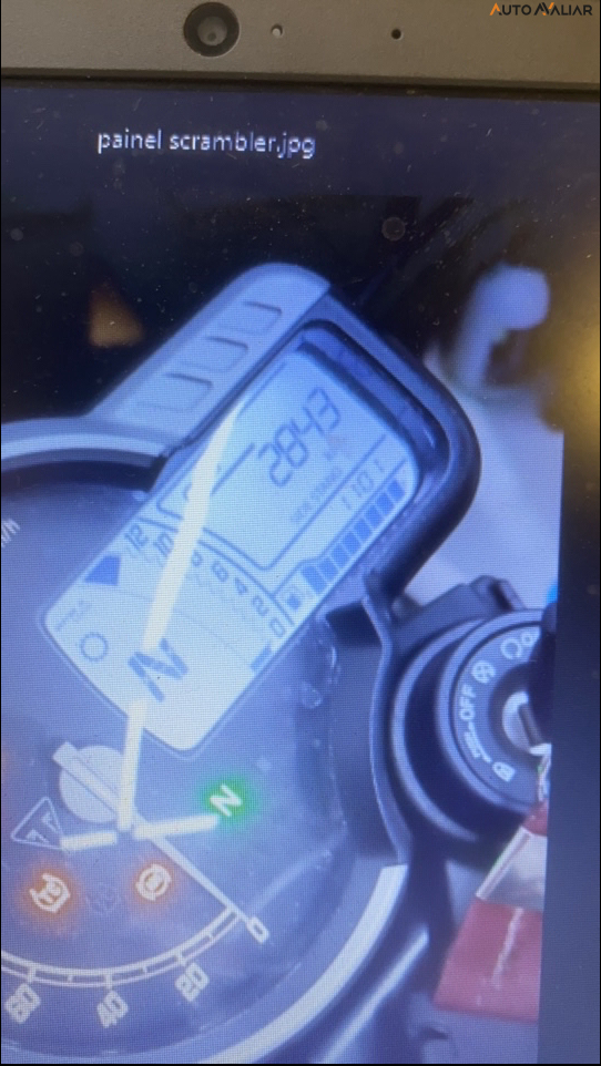 TRIUMPH SCRAMBLER 400 X SCRAMBLER 400 X