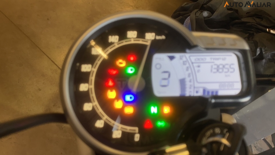 TRIUMPH SCRAMBLER 400 X SCRAMBLER 400 X