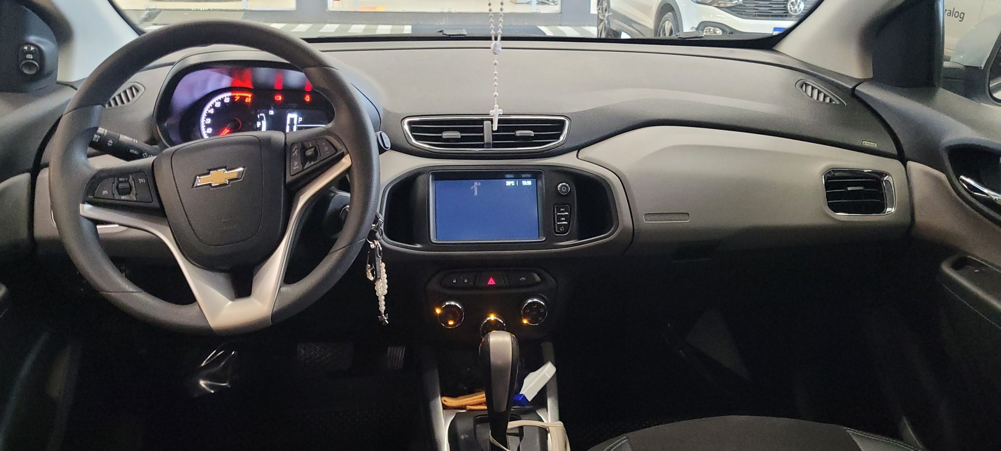 CHEVROLET ONIX 1.4 MPFI ACTIV 8V FLEX 4P AUTOMATICO