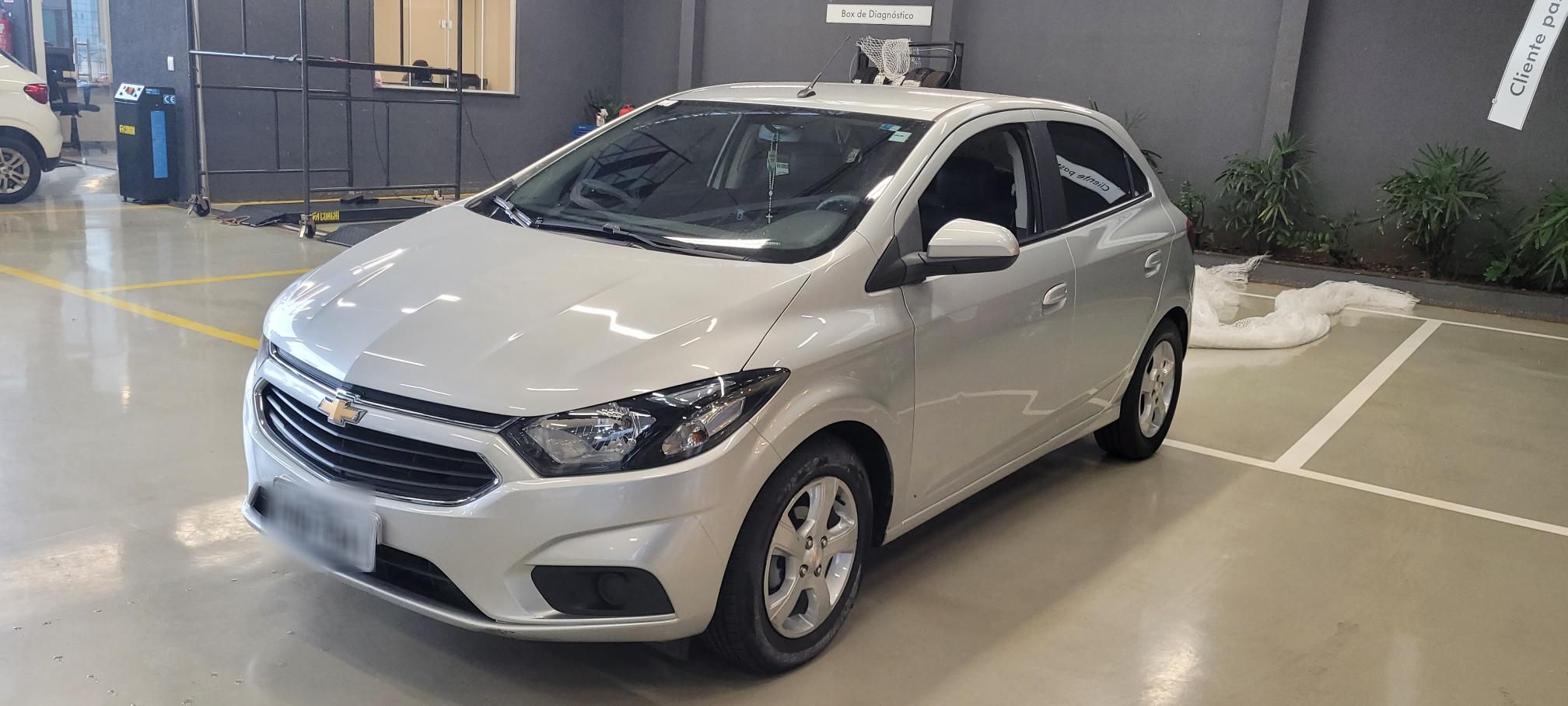 CHEVROLET ONIX 1.4 MPFI ACTIV 8V FLEX 4P AUTOMATICO