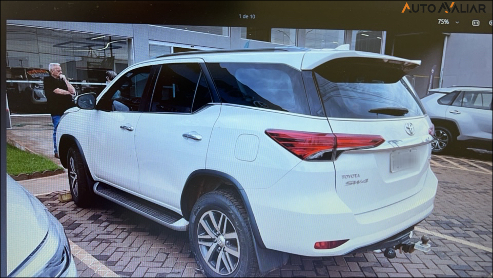 TOYOTA HILUX SW4 2.8 SRX 4X4 16V TURBO INTERCOOLER DIESEL 4P AUTOMATICO