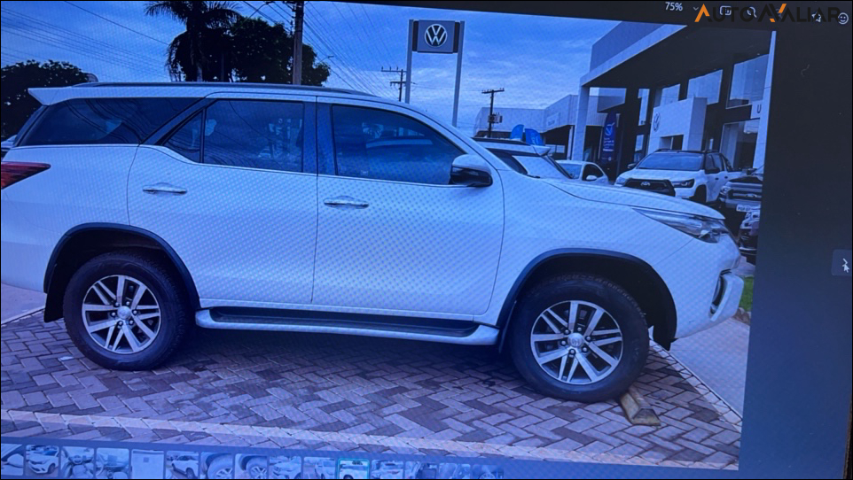 TOYOTA HILUX SW4 2.8 SRX 4X4 16V TURBO INTERCOOLER DIESEL 4P AUTOMATICO