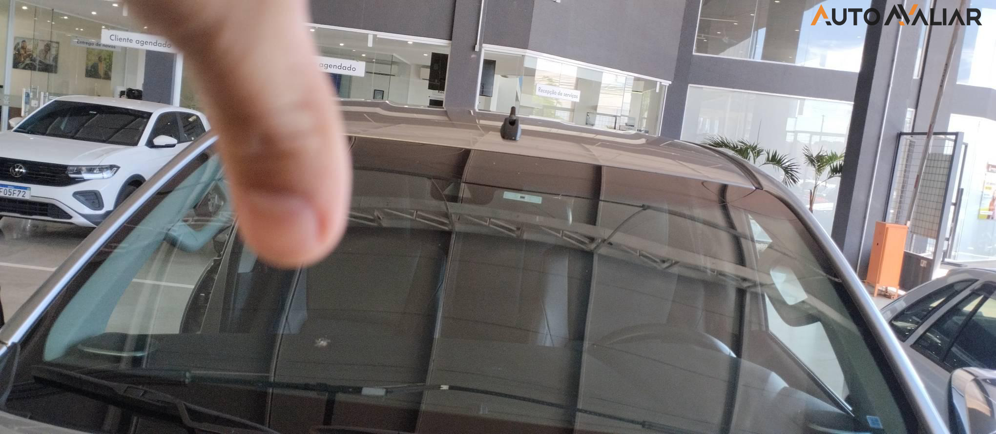 TOYOTA HILUX 2.8 D-4D TURBO DIESEL CD SRX 4X4 AUTOM&Aacute;TICO