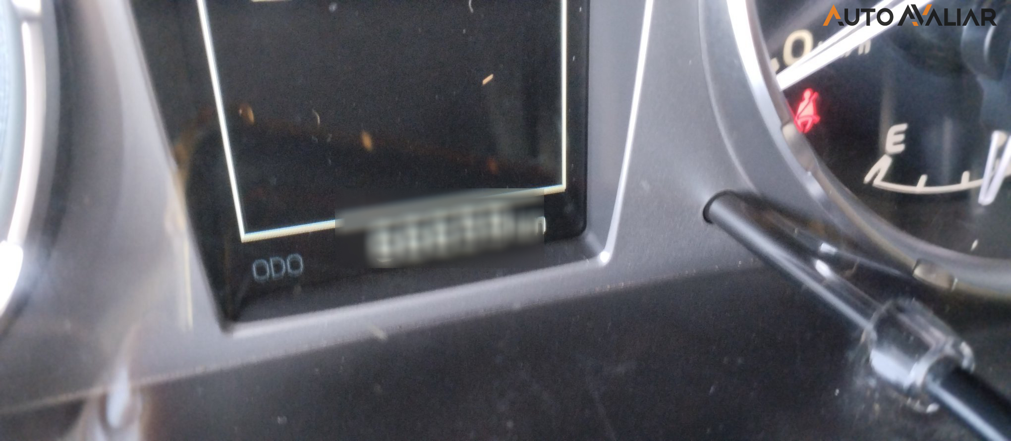 TOYOTA HILUX 2.8 D-4D TURBO DIESEL CD SRX 4X4 AUTOM&Aacute;TICO