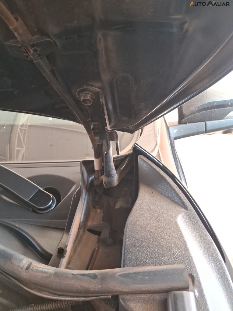 TOYOTA HILUX SW4 2.8 D-4D TURBO DIESEL SRX 7L 4X4 AUTOM&Aacute;TICO