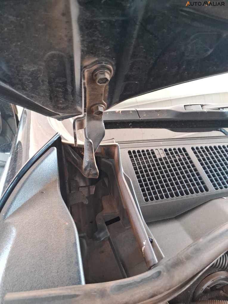 TOYOTA HILUX SW4 2.8 D-4D TURBO DIESEL SRX 7L 4X4 AUTOM&Aacute;TICO