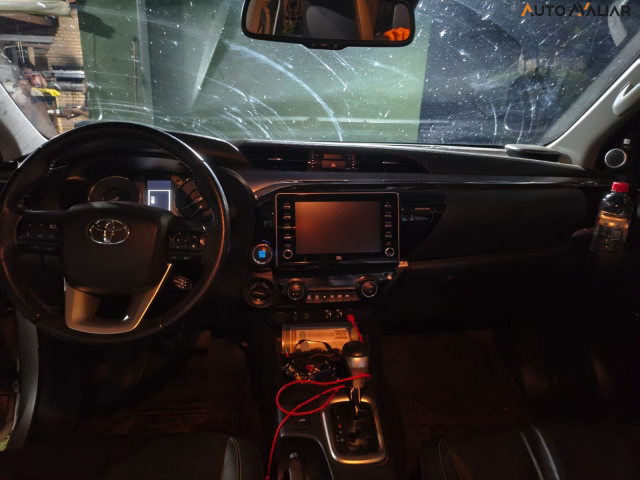 TOYOTA HILUX CD SRX 4X4 2.8 TDI 16V Diesel Aut.