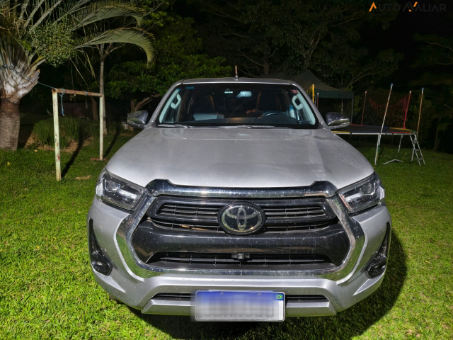 TOYOTA HILUX CD SRX 4X4 2.8 TDI 16V Diesel Aut.