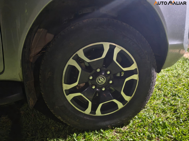 TOYOTA HILUX CD SRX 4X4 2.8 TDI 16V Diesel Aut.