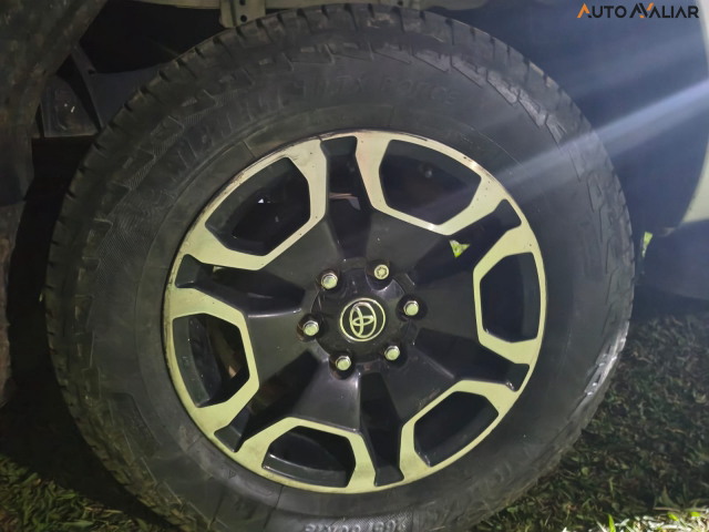 TOYOTA HILUX CD SRX 4X4 2.8 TDI 16V Diesel Aut.