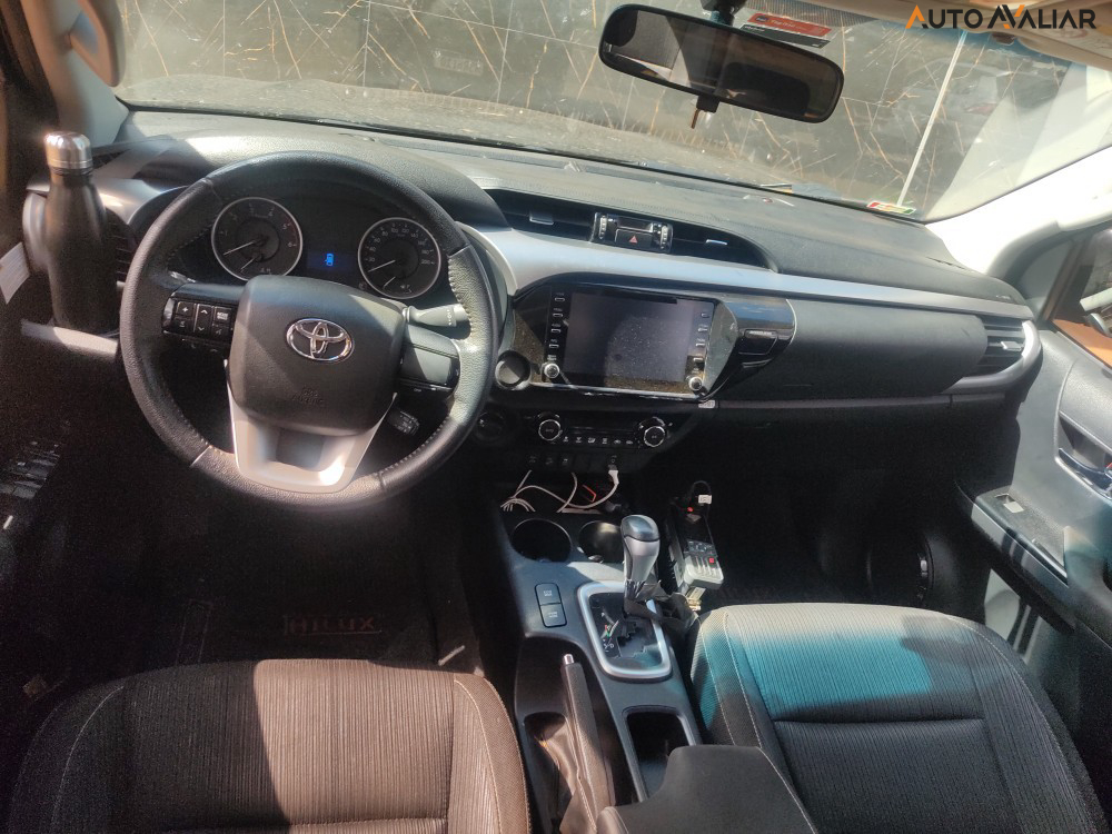 TOYOTA HILUX 2.8 SR 4X4 CD 16V DIESEL 4P AUTOMATICO