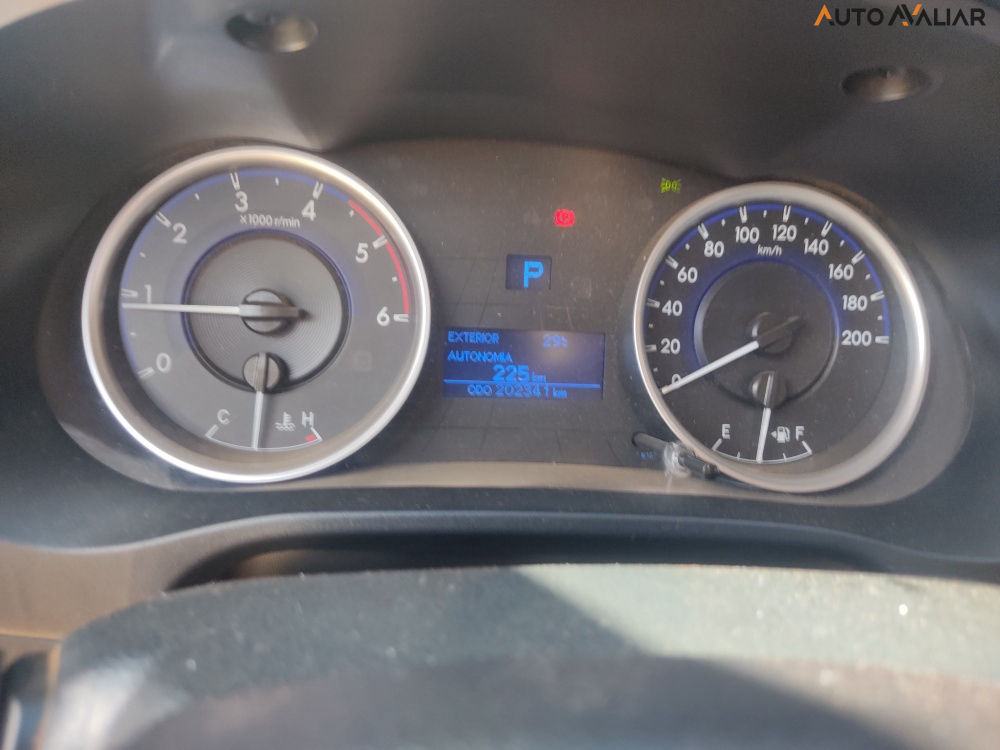 TOYOTA HILUX 2.8 SR 4X4 CD 16V DIESEL 4P AUTOMATICO