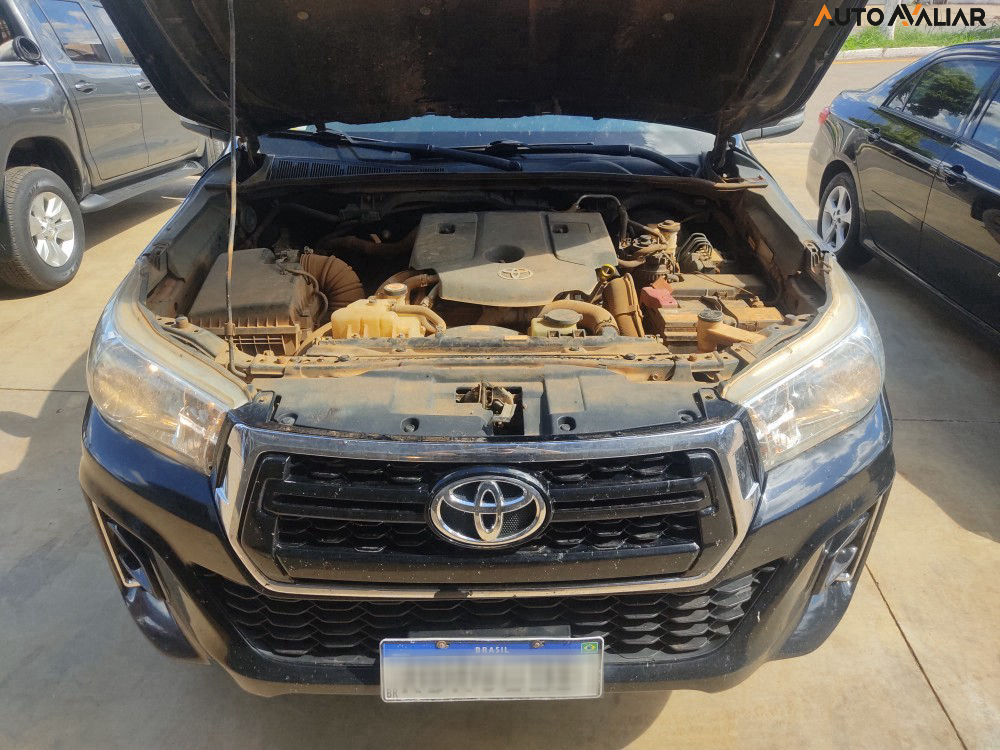 TOYOTA HILUX 2.8 SR 4X4 CD 16V DIESEL 4P AUTOMATICO