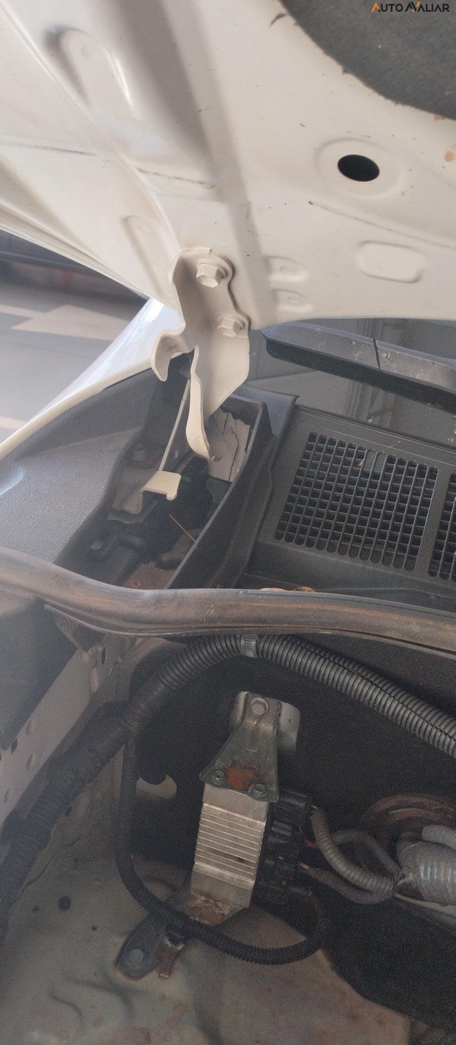 TOYOTA HILUX 2.8 D-4D TURBO DIESEL CD SRV 4X4 AUTOM&Aacute;TICO